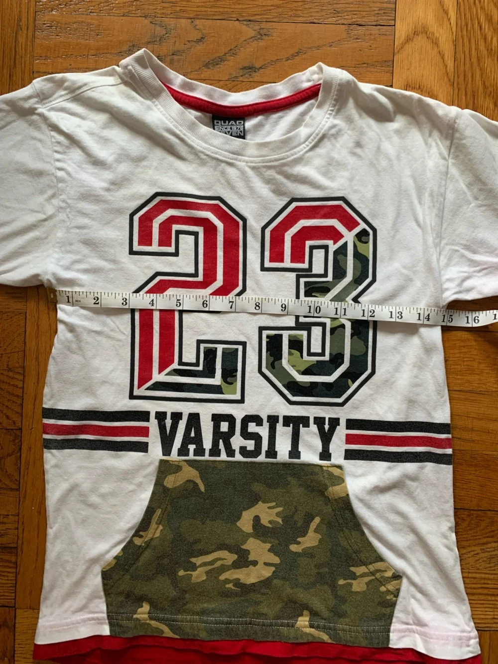 Quad Seven Varsity 23 Kids' Short Sleeve Tee - White with Red & Green Camo